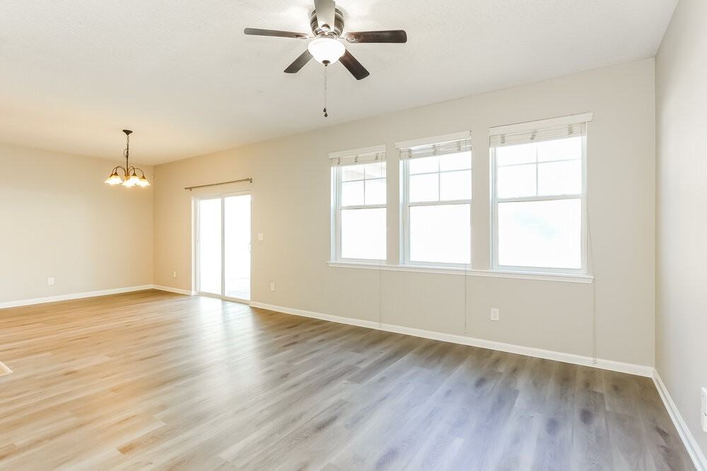 6177 Casterbridge Rd - Photo 6 of 17