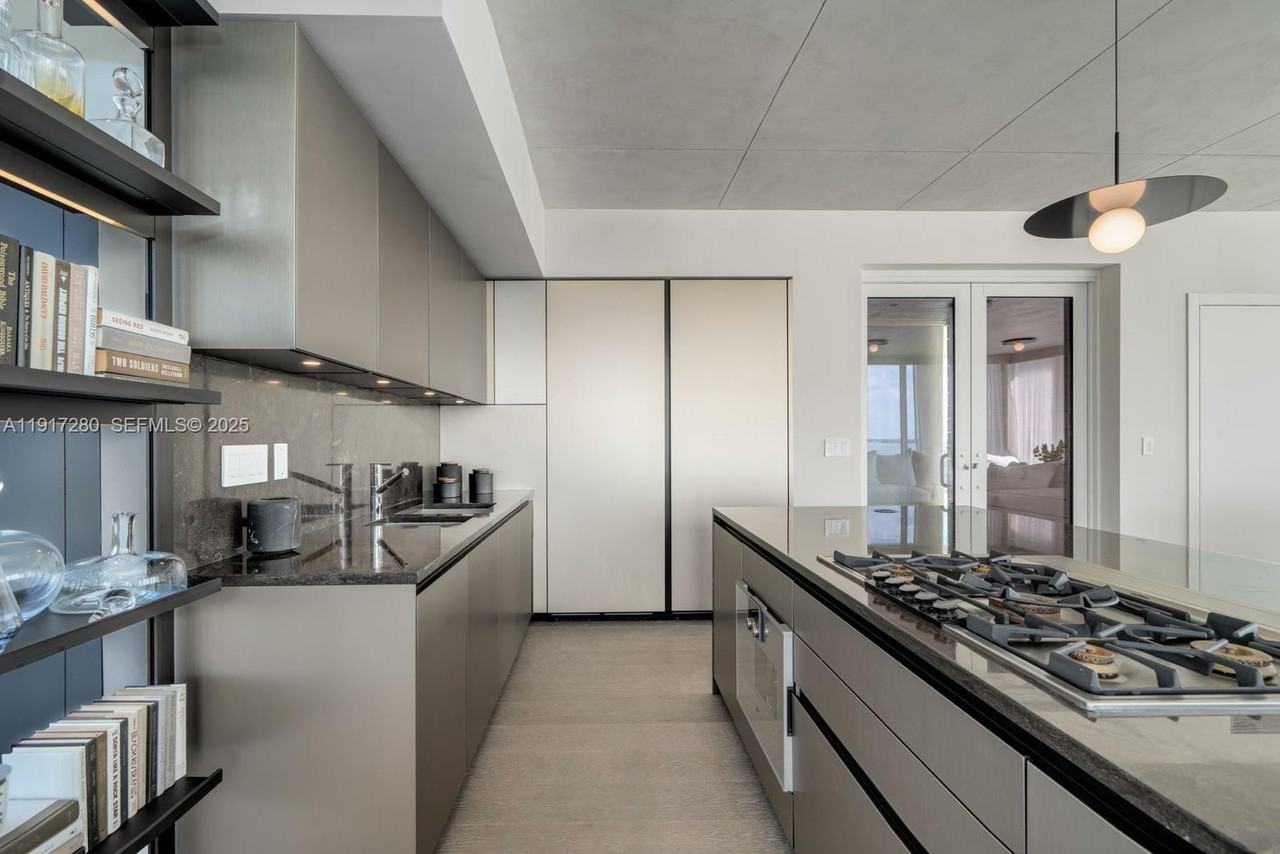 Meridian Ave & W 48th St - Photo 4 of 35