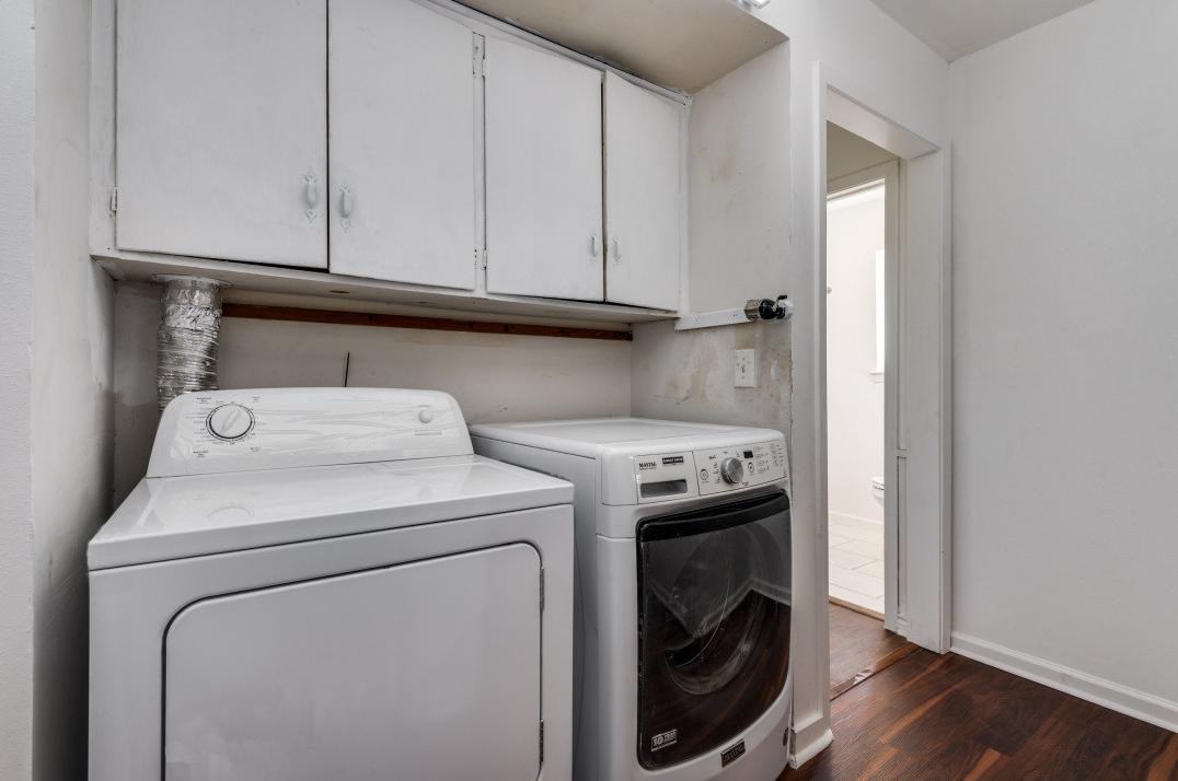 Brook Valley Ln - Photo 4 of 16