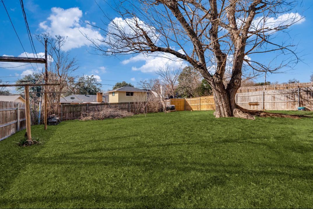 Brook Valley Ln - Photo 5 of 16