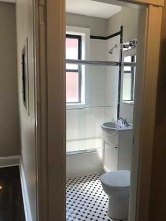 66 Queensberry St #416 - Photo 3 of 16