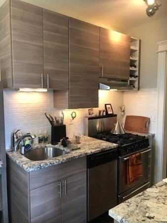 122 Riverway #2 - Photo 5 of 9