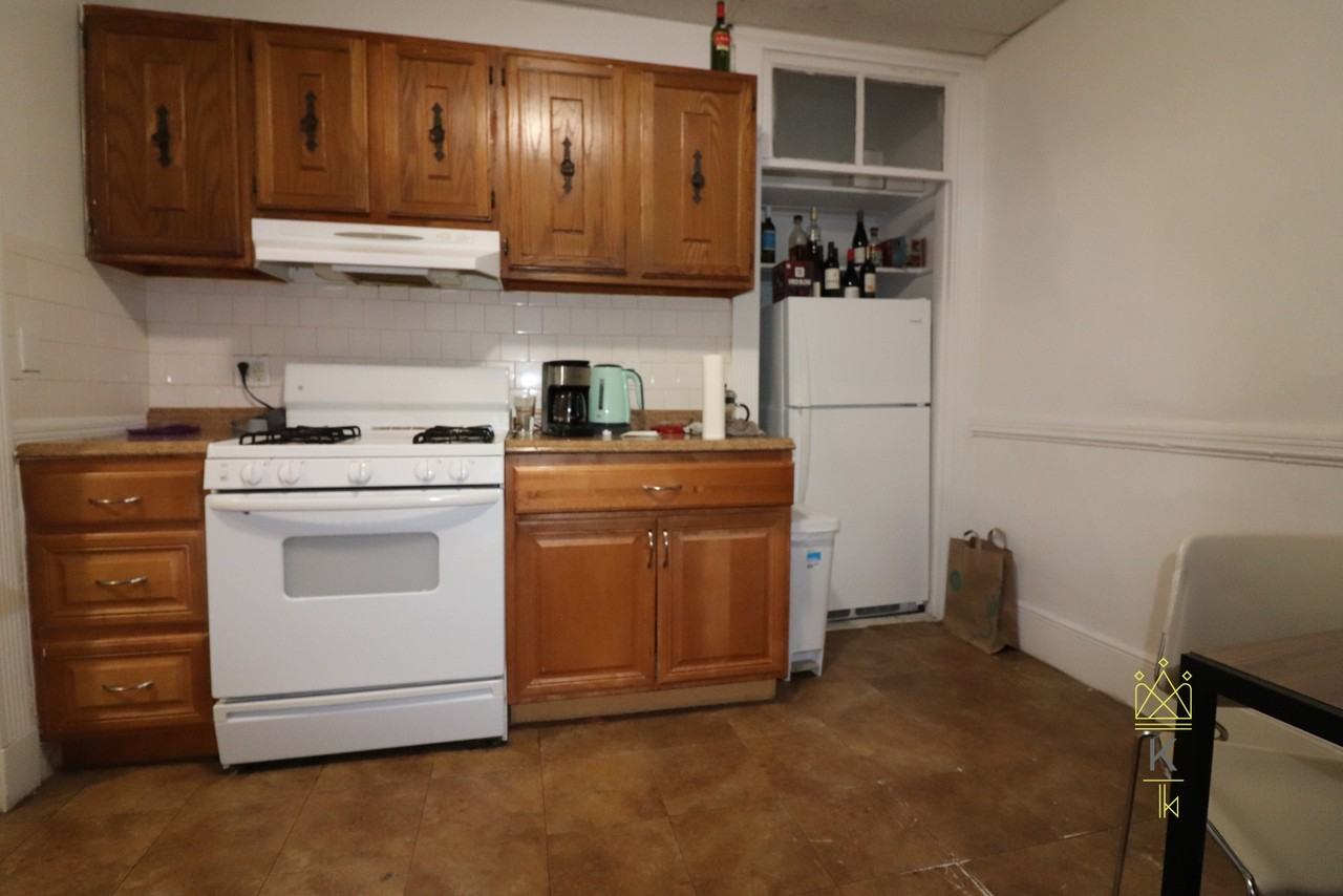 238 Hemenway Street #10 - Photo 4 of 9