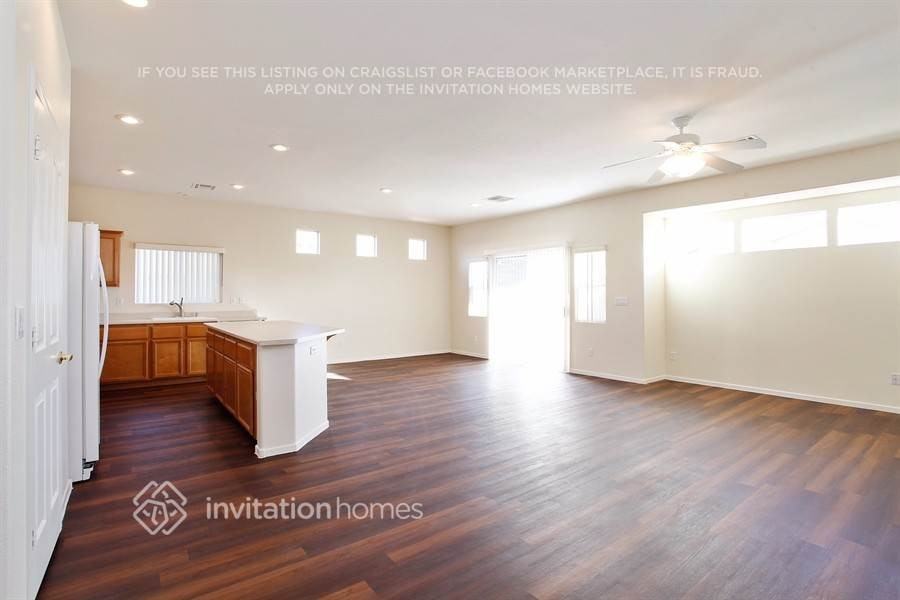 4215 Cannondale Ave - Photo 3 of 13