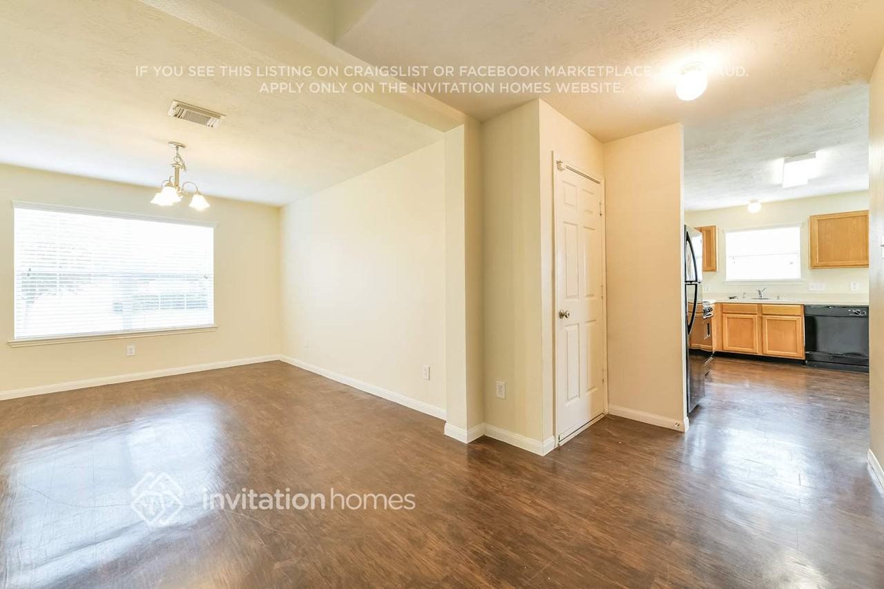 1003 Redcrest Springs Ct - Photo 6 of 19