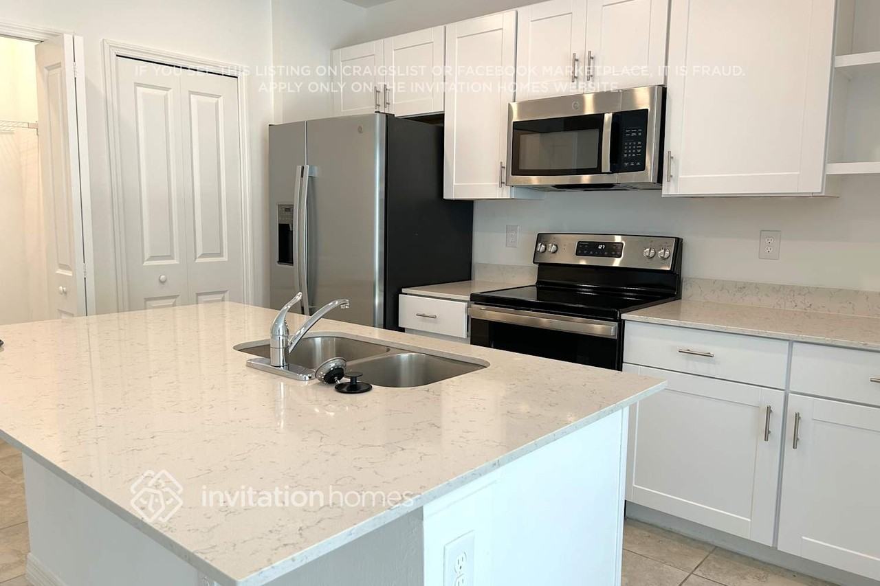 10349 Bradmore Rd #64 - Photo 7 of 25