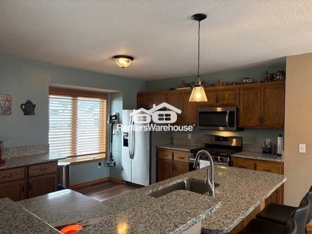 10815 Matthew Dr - Photo 2 of 17