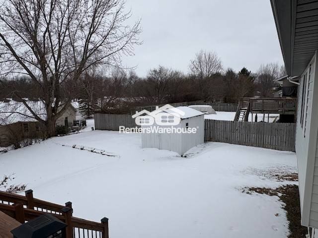 10815 Matthew Dr - Photo 5 of 17