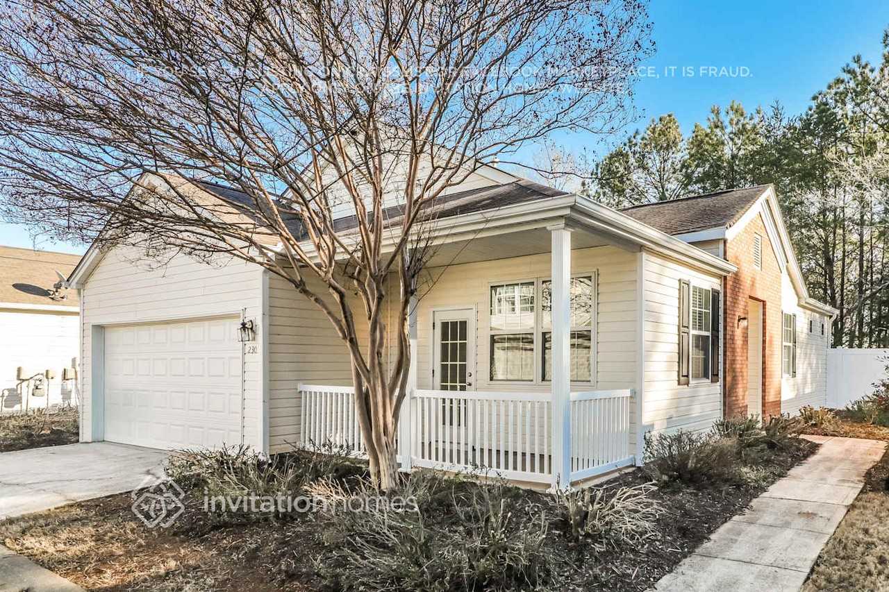 230 W Oaks Pl - Photo 3 of 17