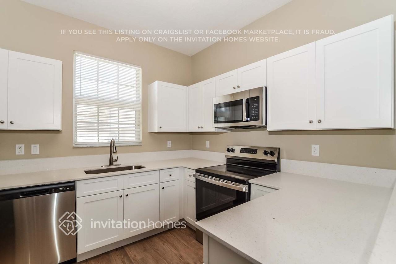 236 E Idlewild Ave - Photo 6 of 17