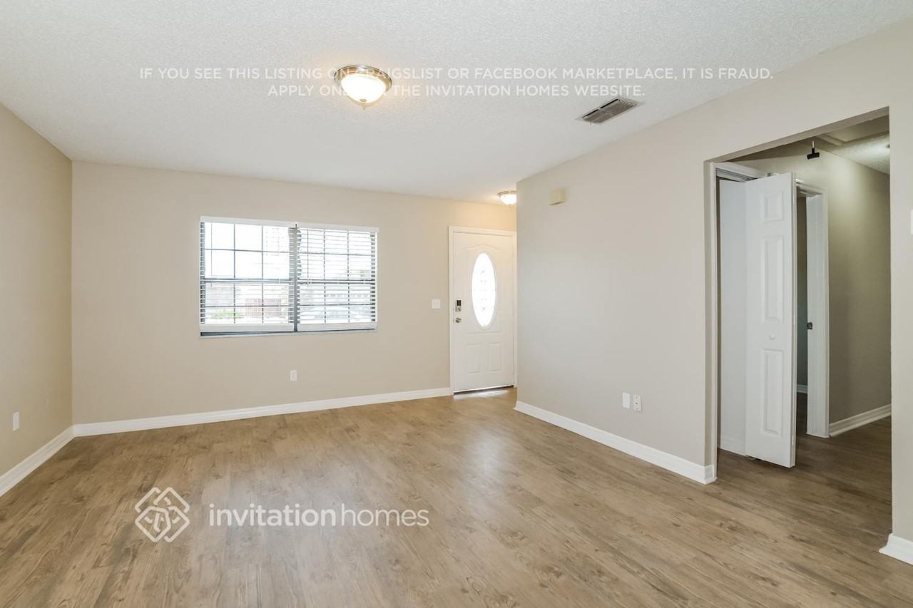 3845 Janie Ct - Photo 5 of 17