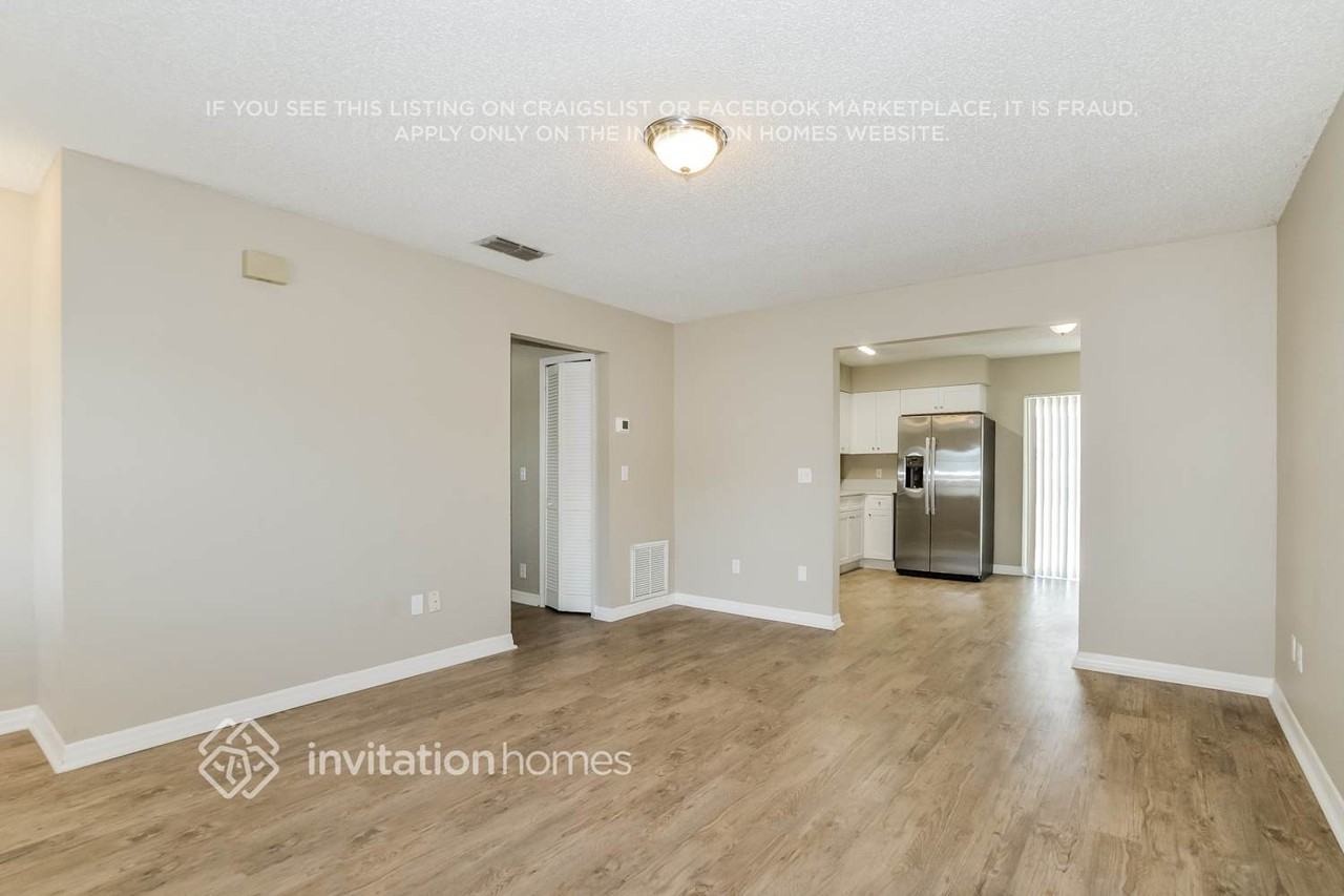 3845 Janie Ct - Photo 6 of 17