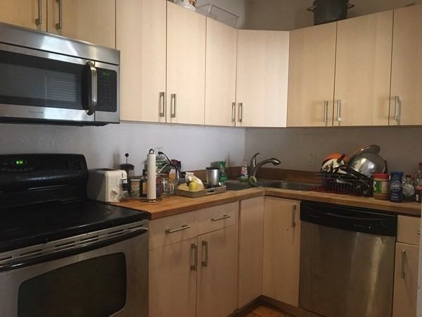 860 Huntington Ave #3 - Photo 3 of 9