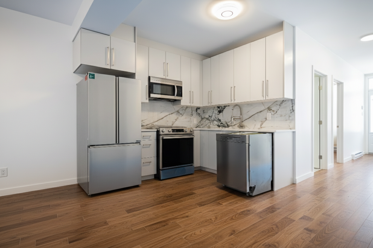 4241 Boulevard LaSalle - Photo 5 of 22