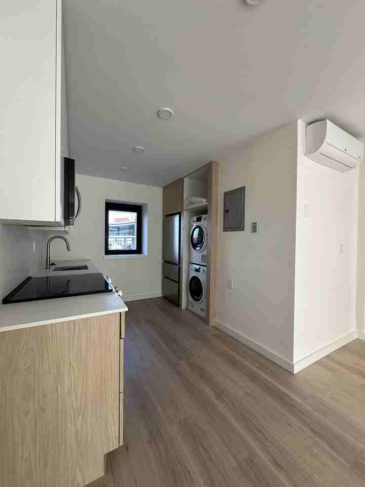 11 Parker Hill Ave #10 - Photo 3 of 6