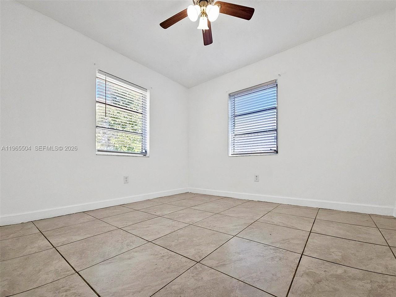 315 Northeast 165th Street - Photo 6 of 22