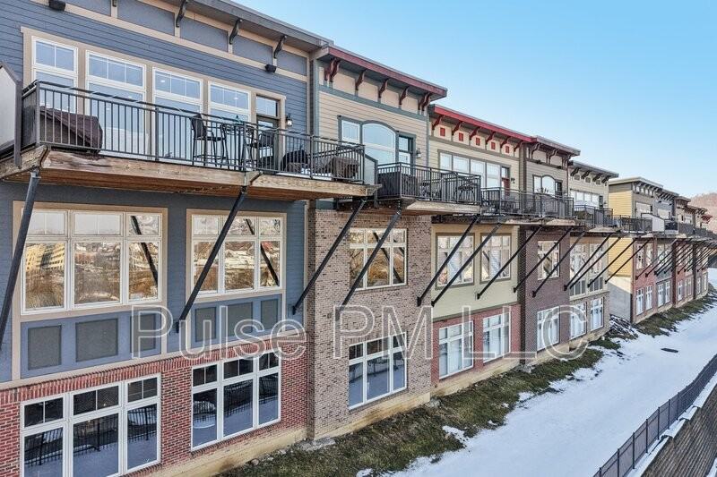 1226 Grays Peak - Photo 6 of 50