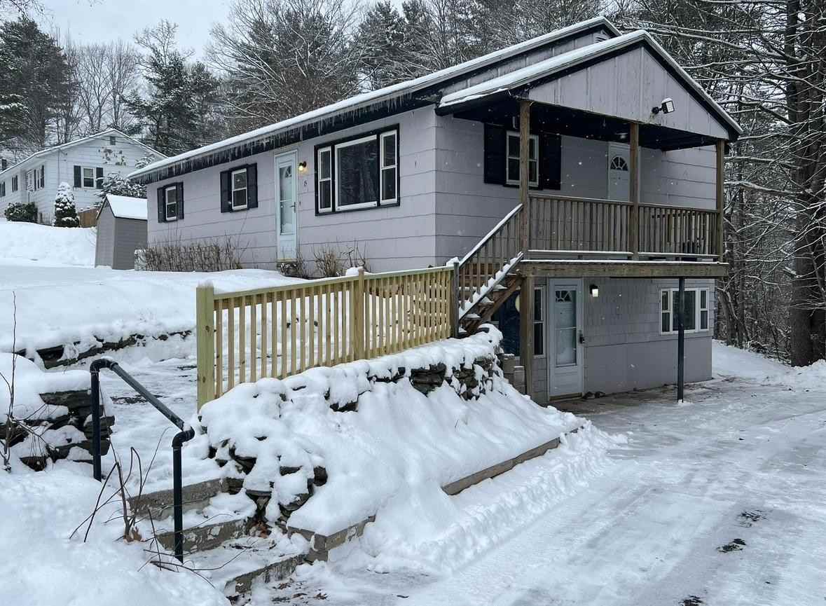 15 Saunders Rd - Photo 2 of 12