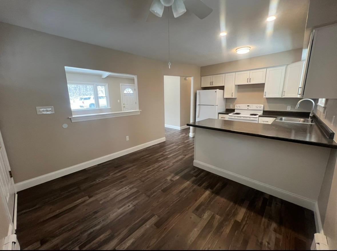 15 Saunders Rd - Photo 5 of 12