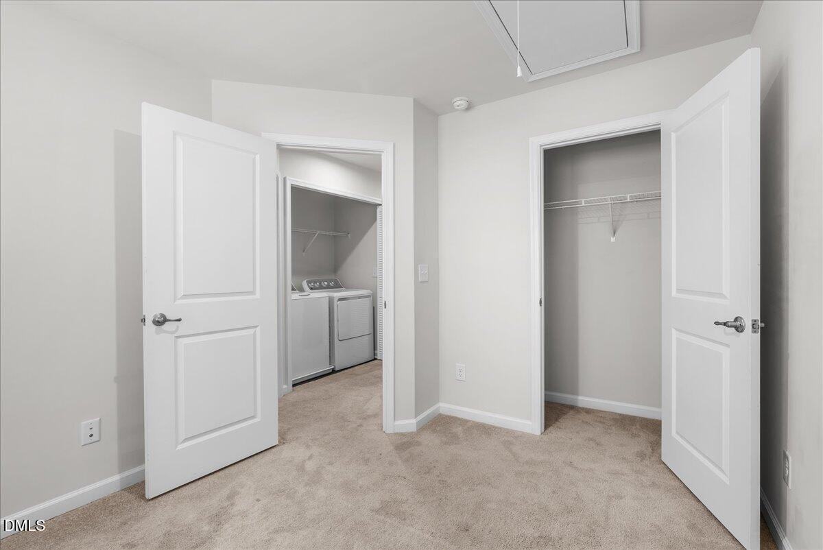 8725 Red Canyon Way - Photo 4 of 26