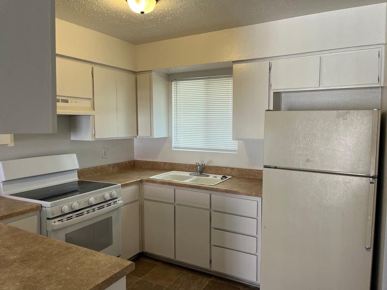 Chelwood Ct Ne - Photo 4 of 16