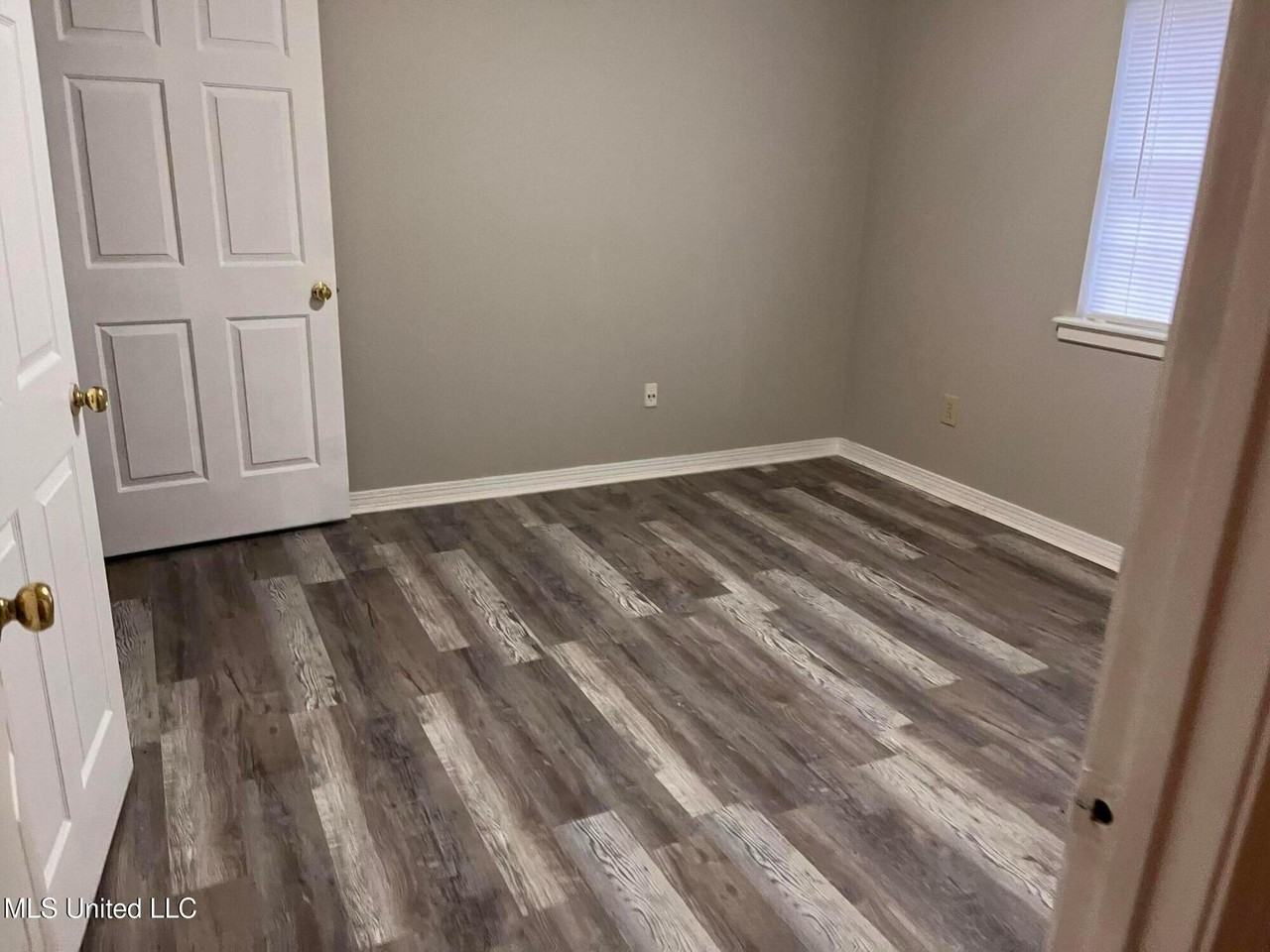 3101 Jamestown Way - Photo 7 of 12