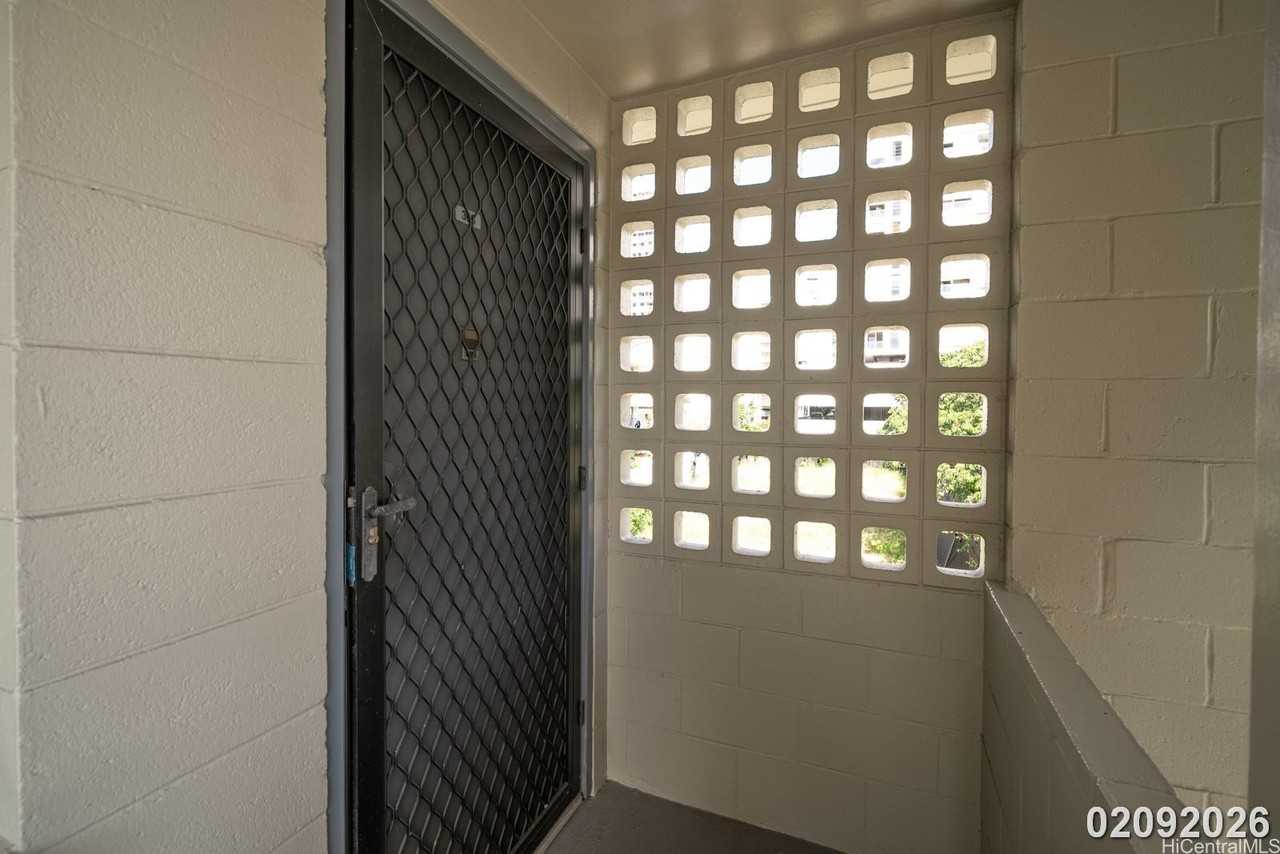 1145 Davenport St #306 - Photo 4 of 19