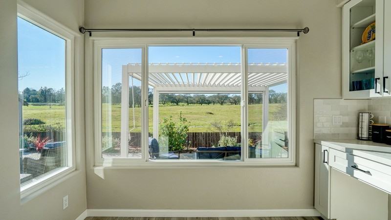 9520 Wellington Cir - Photo 2 of 39