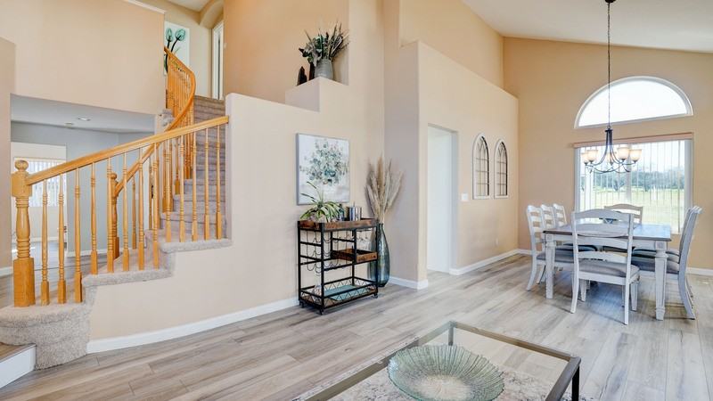 9520 Wellington Cir - Photo 6 of 39