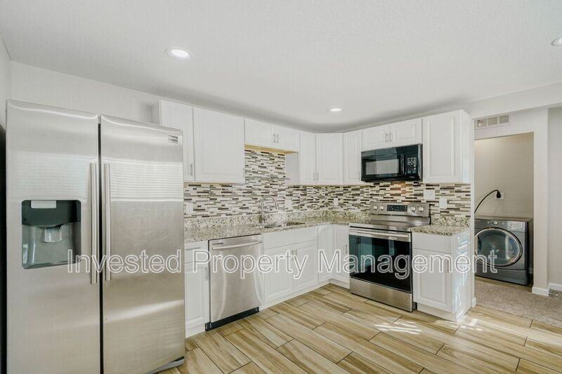 6820 Niagara St - Photo 5 of 17