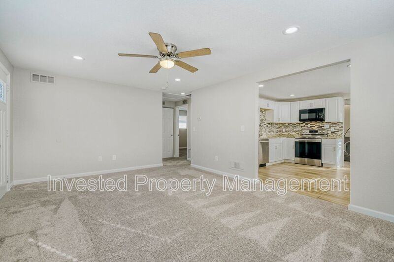 6820 Niagara St - Photo 7 of 17