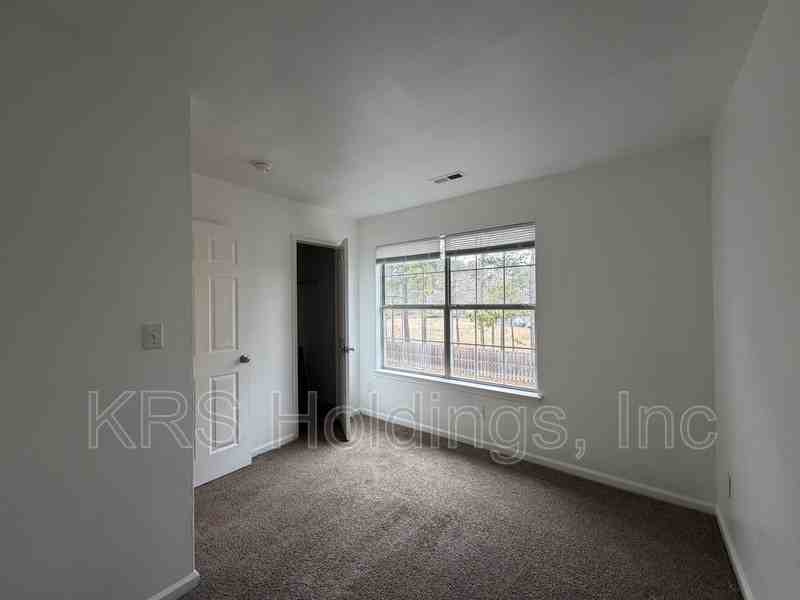 30 Terri Sue Ct - Photo 5 of 10