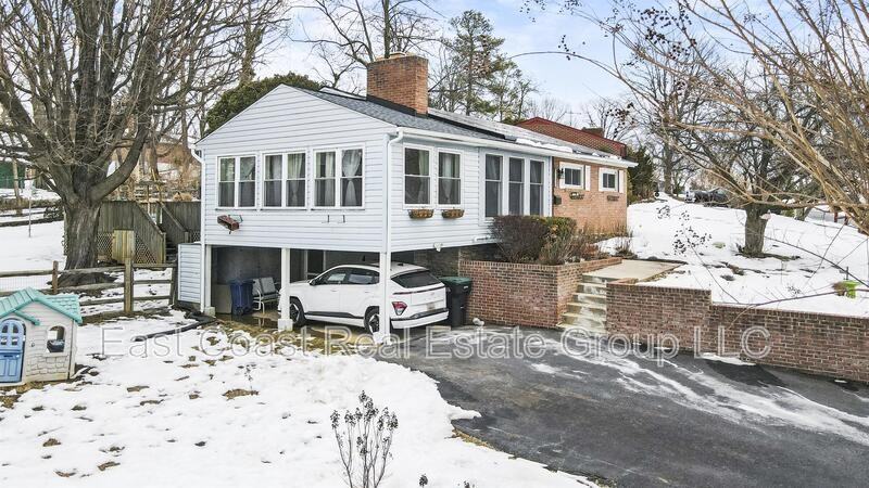 17712 Crest Dr - Photo 3 of 30