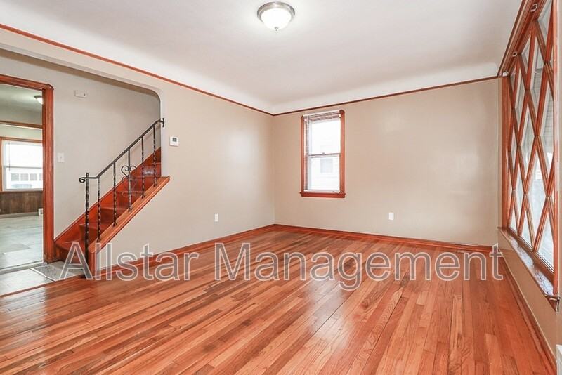 6207 Gerald Ave - Photo 4 of 50