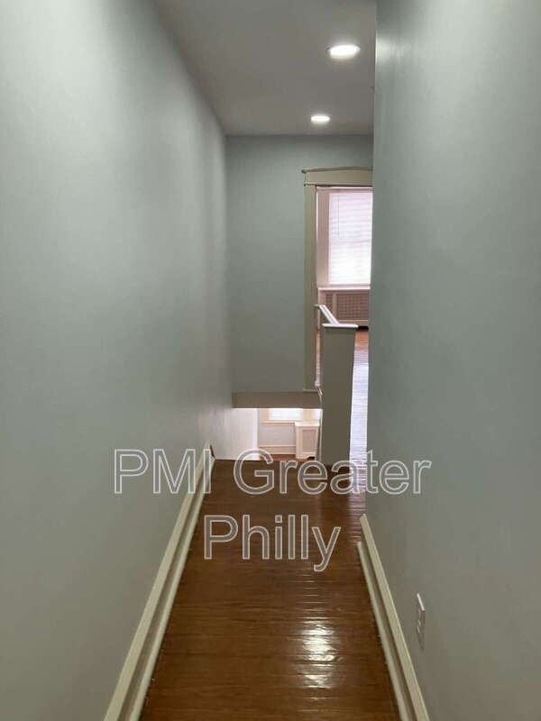 5036 Stenton Ave - Photo 6 of 30