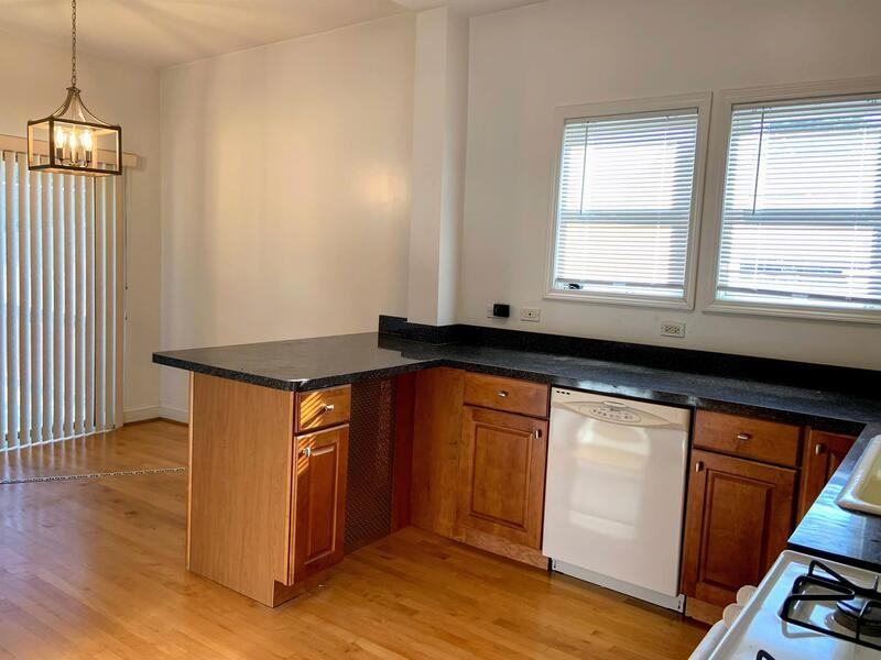 5825 N Rogers Ave #2 - Photo 5 of 14