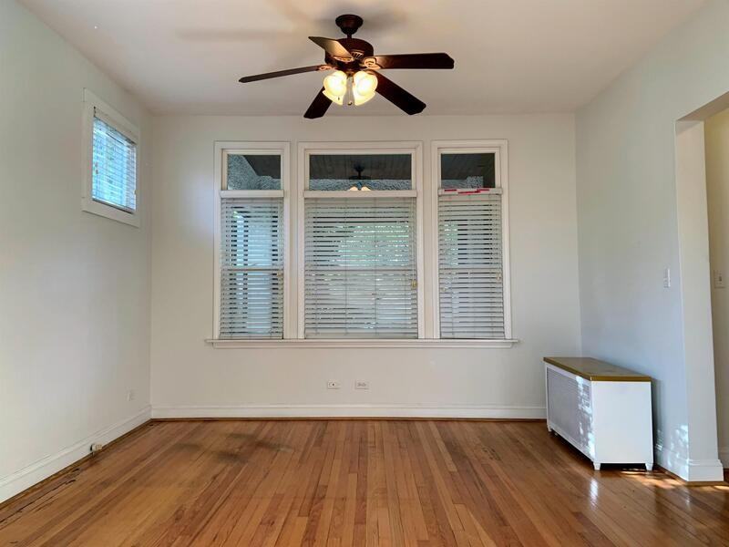 5825 N Rogers Ave #2 - Photo 6 of 14