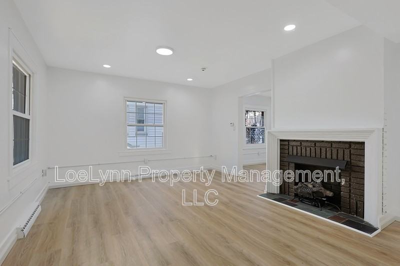 822 Greene St - Photo 3 of 23