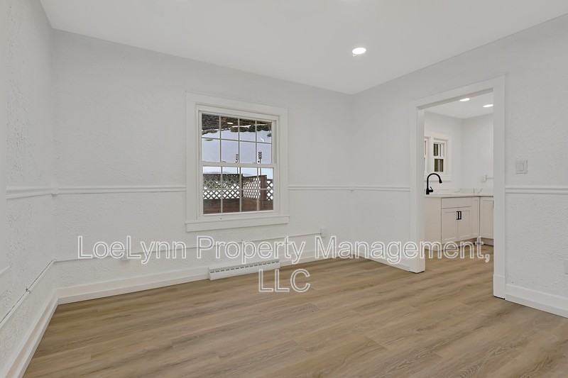 822 Greene St - Photo 6 of 23