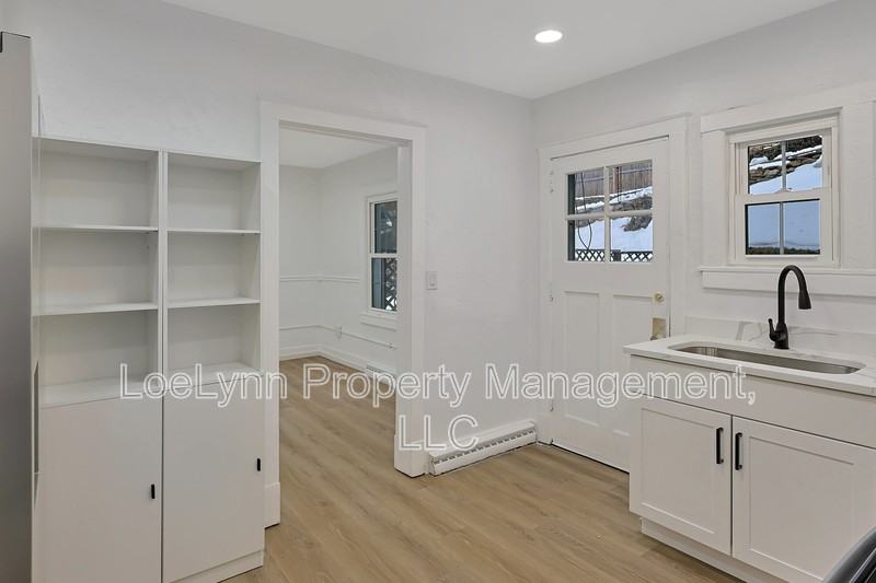 822 Greene St - Photo 7 of 23