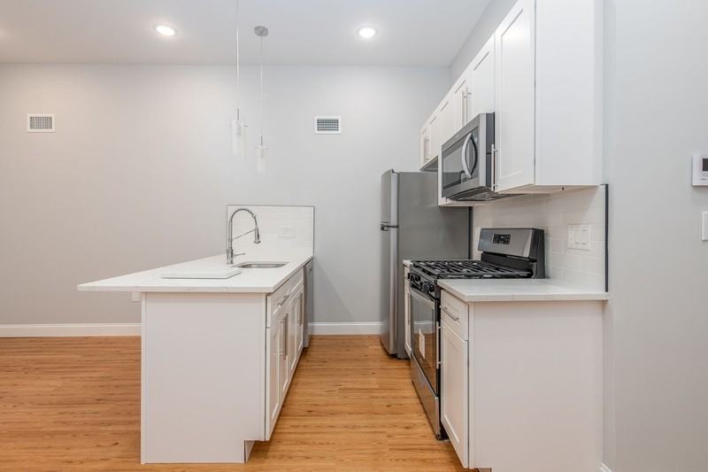 1522 S 9th St - Photo 4 of 20