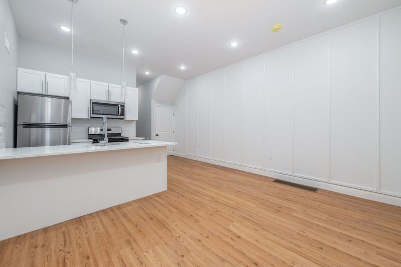 1522 S 9th St - Photo 5 of 20