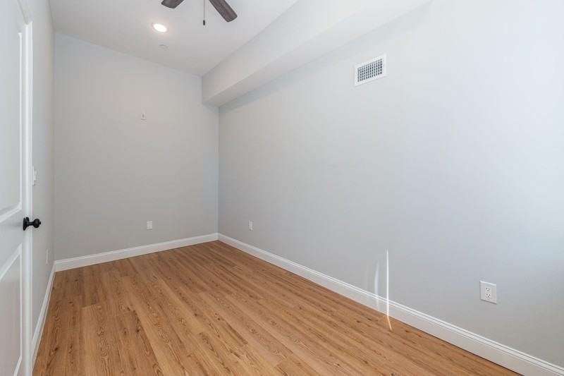 1522 S 9th St - Photo 6 of 20