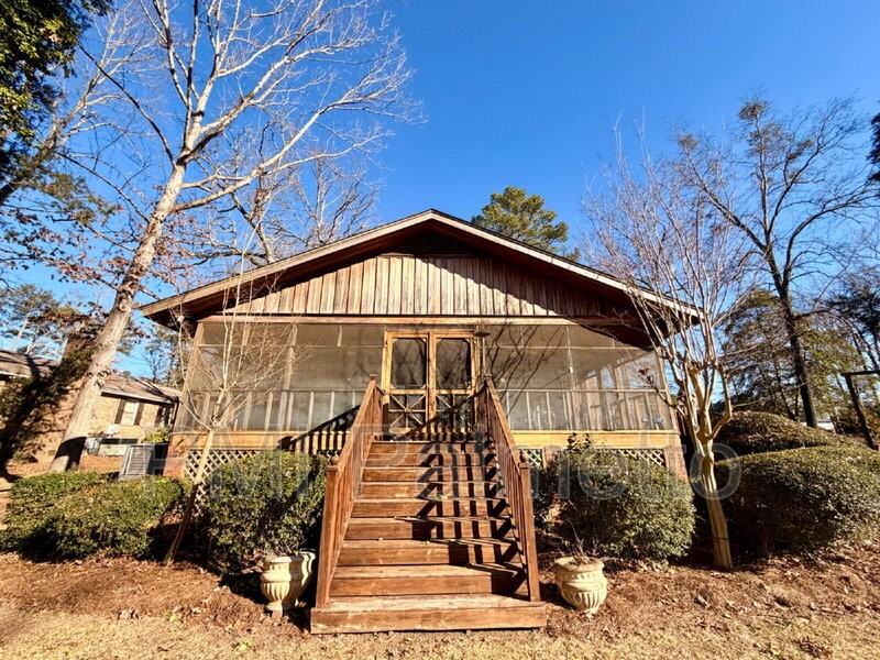 222 Indian Creek Cir - Photo 2 of 27