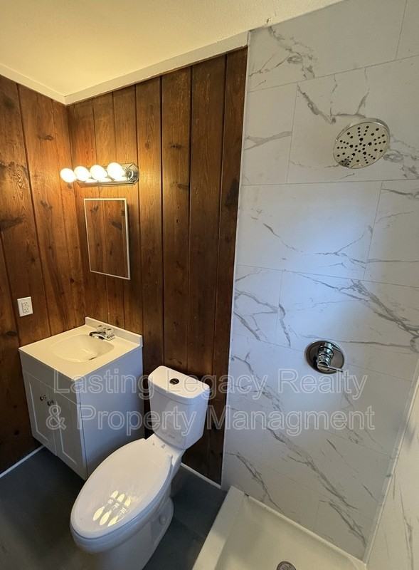 904 Marsh St - Photo 7 of 13