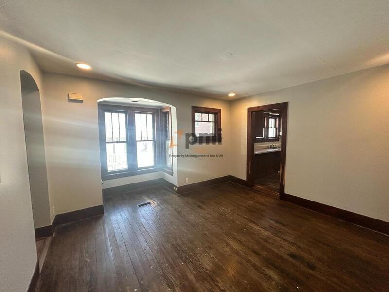 6 Willow St - Photo 3 of 17