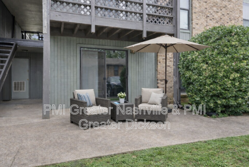 405 Spring St #B34 - Photo 7 of 28
