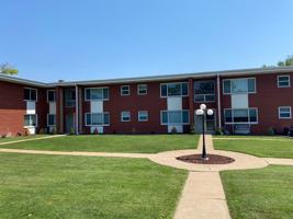 featured image of 7853 Big Bend Blvd