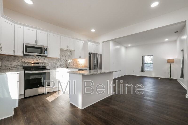 1321 Bridges Ave Sw - Photo 3 of 28