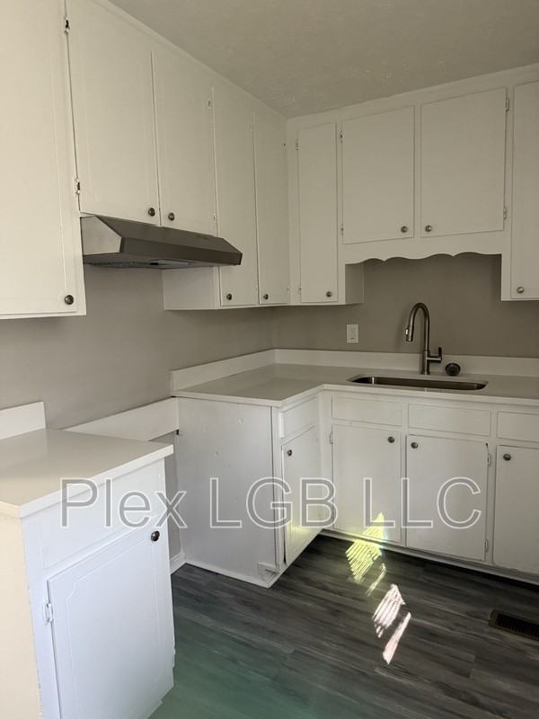 12 Heard St - Photo 3 of 6